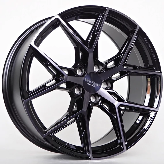 Forzza Gravity 8,5X19 5X112 ET45 66,56 BFM + Fekete Clear Coat