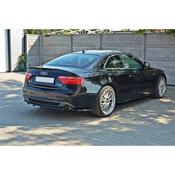Központi Hátsó SPLITTER AUDI A5 S-LINE (with a vertical bar)