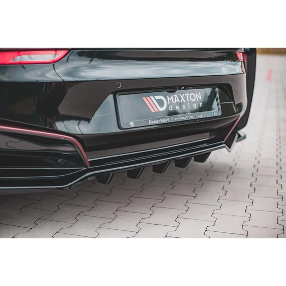Központi Hátsó Splitter (with vertical bars) BMW i8
