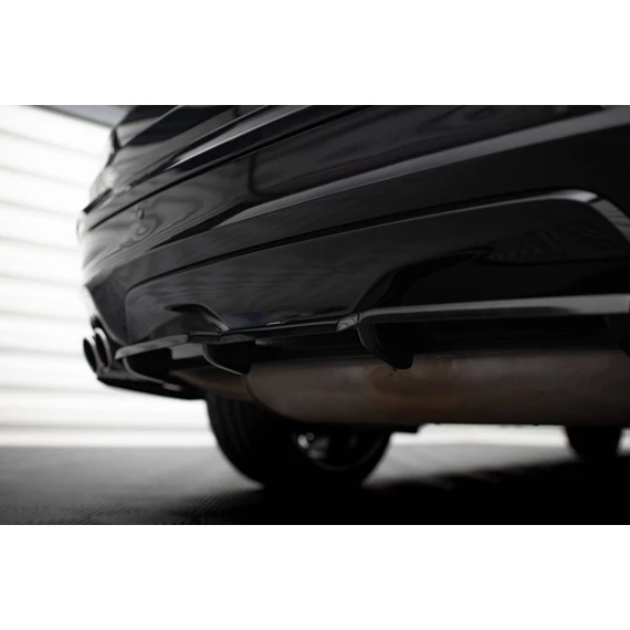 Központi Hátsó SPLITTER for BMW X4 M-PACK (with a vertical bar)