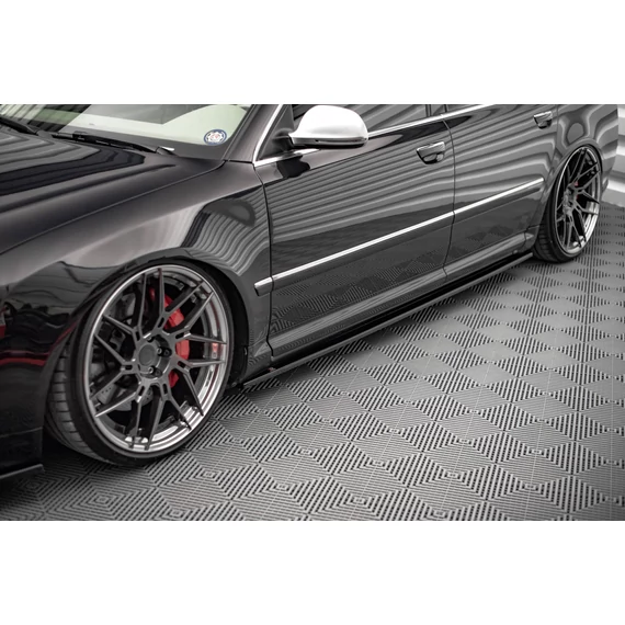 Oldalsó szoknyák Diffúzorok AUDI S8 D3