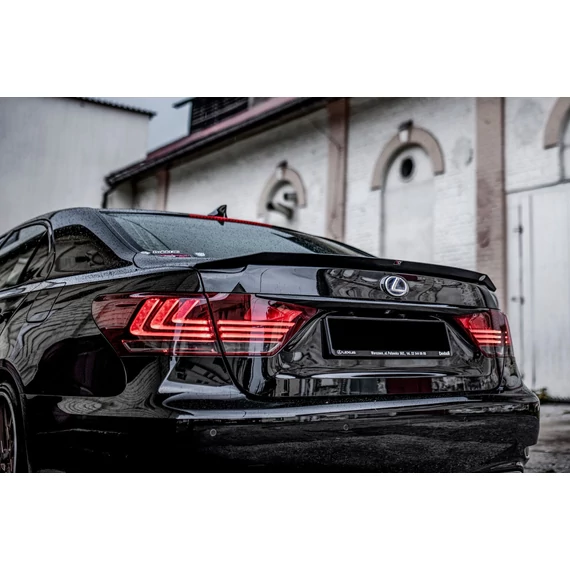 Spoiler Cap Lexus LS Mk4 Facelift