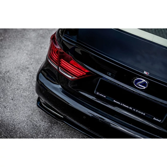 Központi Hátsó Splitter Lexus LS Mk4 Facelift