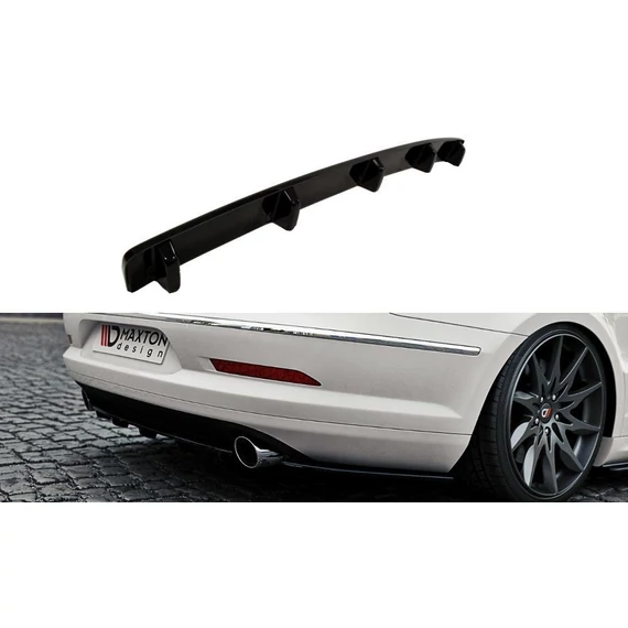 Központi Hátsó SPLITTER VW Passat CC R36 RLINE (Preface) (with vertical bars)