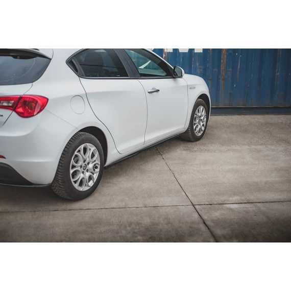 Oldalsó szoknyák Diffúzorok V.2 Alfa Romeo Giulietta