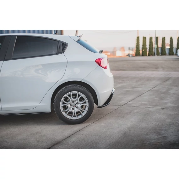 Hátsó Oldalsó Splitter V.3 Alfa Romeo Giulietta Facelift