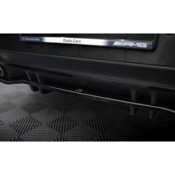 Központi Hátsó Splitter (with vertical bars) Mercedes-AMG 53 4 Door Coupe