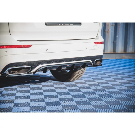 Központi Hátsó Splitter (with vertical bars) Volvo XC60 Mk2 R-Design