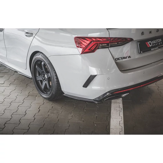 Hátsó Oldalsó Splitter V.1 Skoda Octavia RS Mk4