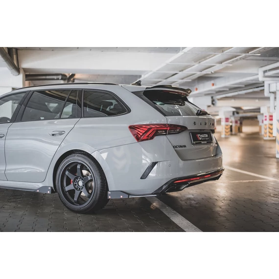 Hátsó Oldalsó Splitter V.2 + Flaps Skoda Octavia RS Mk4