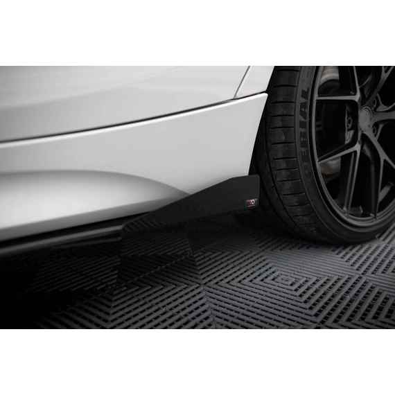 Racing Durability Oldalsó szoknyák Diffúzorok V.2 + Flaps for BMW 1 F20 M135i / M140i / M-Pack