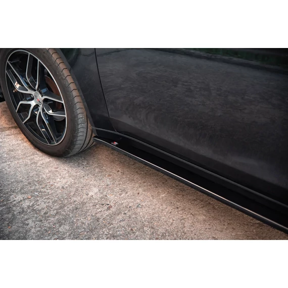 Oldalsó szoknyák Diffúzorok Mitsubishi Lancer Mk8