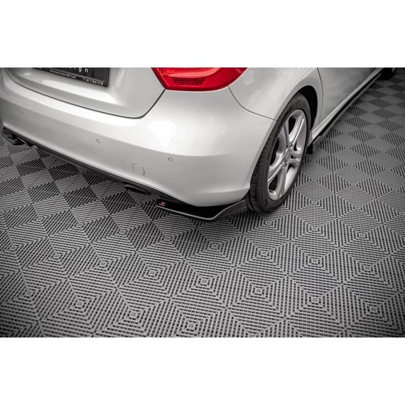 Hátsó Oldalsó Splitter V.1 Mercedes-Benz A W176