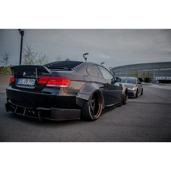 BMW M3 E92 REAR WINDOW LOUVER