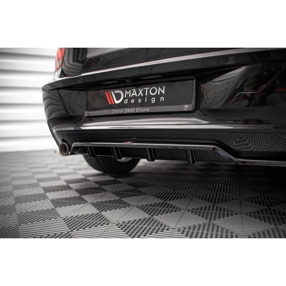Központi Hátsó Splitter (with vertical bars) BMW 1 F20