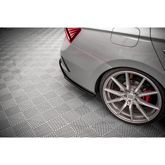 Hátsó Oldalsó Splitter V.3 Skoda Octavia RS Mk4