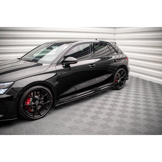 Street Pro Oldalsó szoknyák Diffúzorok Audi RS3 Sportback 8Y