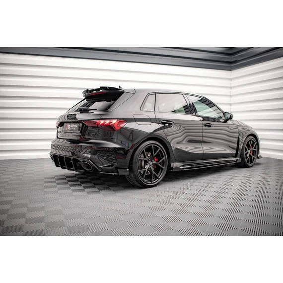 Street Pro Oldalsó szoknyák Diffúzorok + Flaps Audi RS3 Sportback 8Y