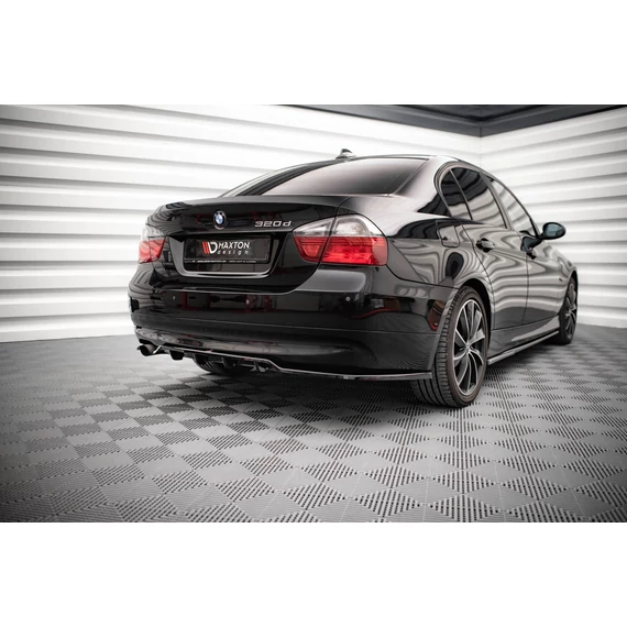Központi Hátsó Splitter (with vertical bars) BMW 3 Sedan E90