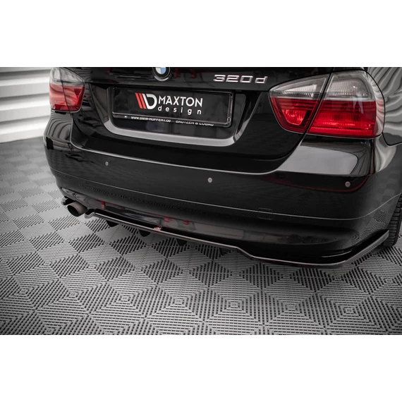 Központi Hátsó Splitter (with vertical bars) BMW 3 Sedan E90