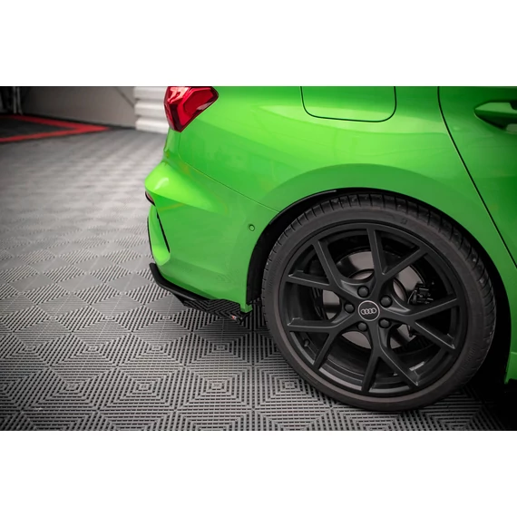 Street Pro Hátsó Oldalsó Splitter + Flaps Audi RS3 Sedan 8Y