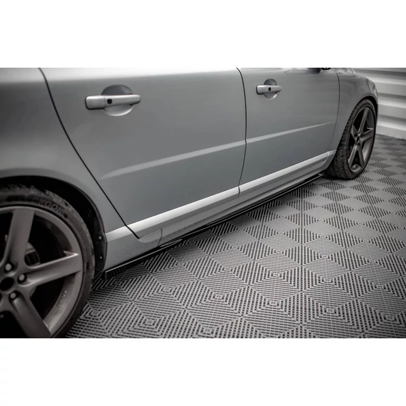 Oldalsó szoknyák Diffúzorok Volvo V70 Mk3