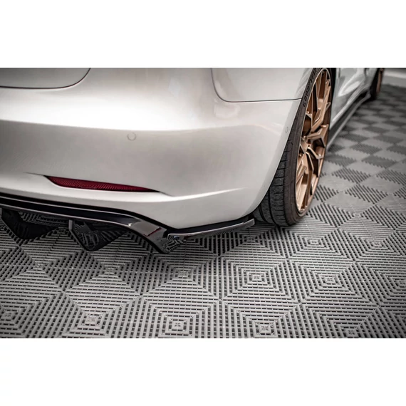 Hátsó Oldalsó Splitter V.2 Tesla Model 3
