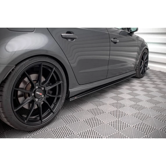 Street Pro Oldalsó szoknyák Diffúzorok Audi S3 / A3 S-Line Sportback 8V Facelift