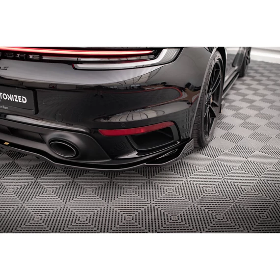 Központi Hátsó Splitter (with vertical bars) Porsche 911 Turbo S 992