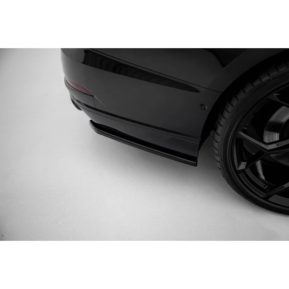 Hátsó Oldalsó Splitter Audi S8 D5