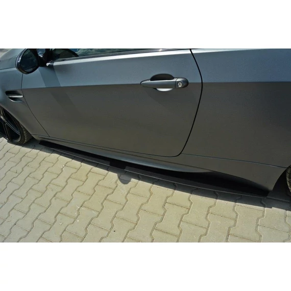 RACING Oldalsó szoknyák Diffúzorok BMW M3 E92 / E93 (PREFACE MODEL)