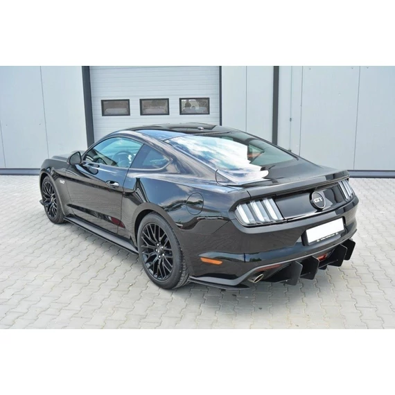 Racing Oldalsó szoknyák Diffúzorok Ford Mustang GT Mk6