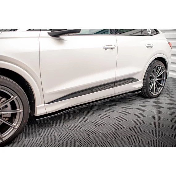 Oldalsó szoknyák Diffúzorok Audi Q4 e-tron Sportback Mk1