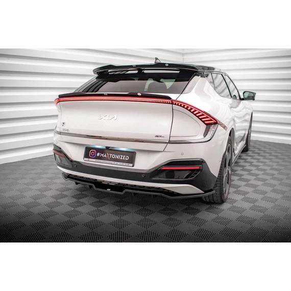 Központi Hátsó Splitter (with vertical bars) Kia EV6 GT-Line Mk1