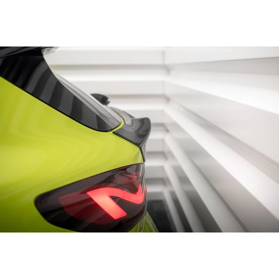 The extension of the rear window BMW 1 F40 M-Pack / M135i