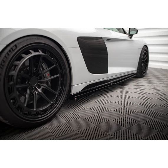 Oldalsó szoknyák Diffúzorok V.2 Audi R8 Mk2 Facelift