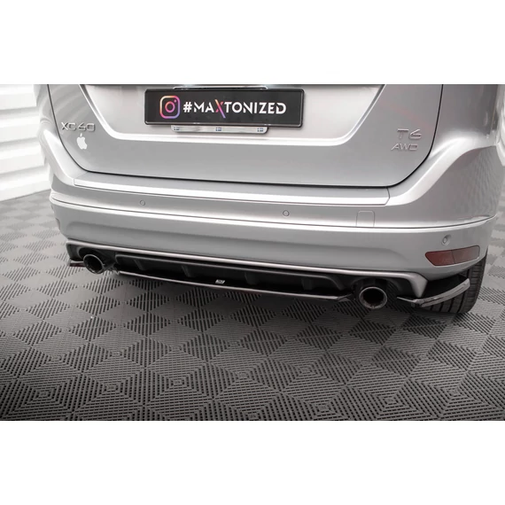 Központi Hátsó Splitter for Volvo XC60 R-Design Mk1 Facelift