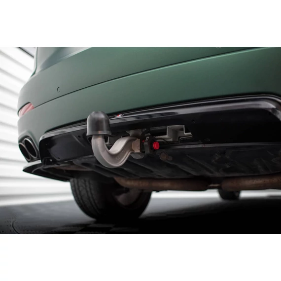 Központi Hátsó Splitter (with vertical bars) Maserati Levante Mk1
