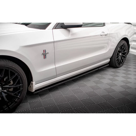 Oldalsó szoknyák Diffúzorok Ford Mustang Mk5 Facelift