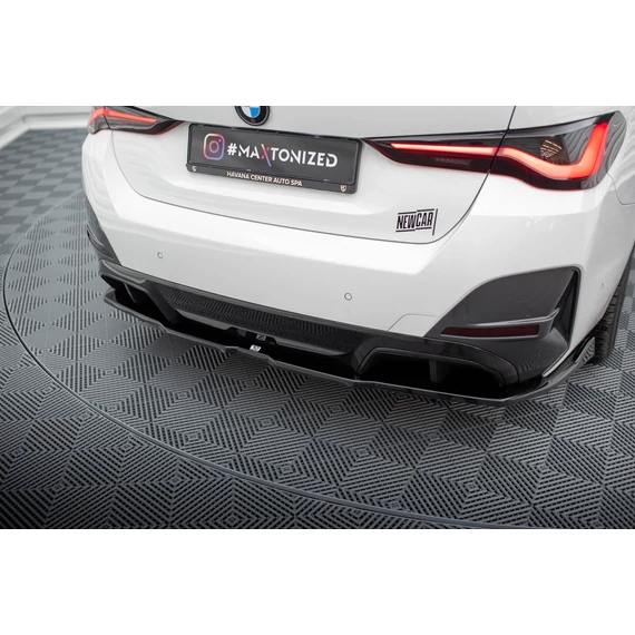 Központi Hátsó Splitter (with vertical bars) V.2 BMW i4 M-Pack G26