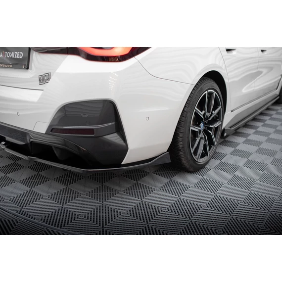 Központi Hátsó Splitter (with vertical bars) V.2 BMW i4 M-Pack G26