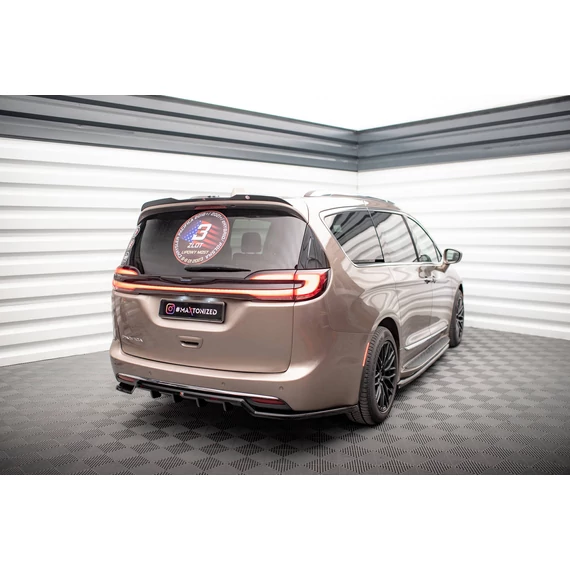 Spoiler Cap Chrysler Pacifica Mk2