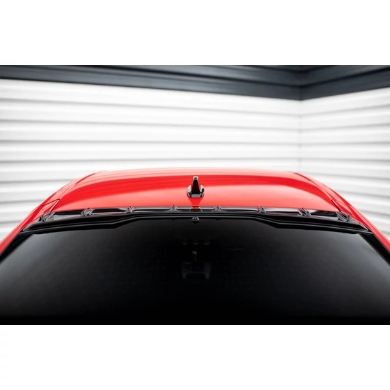 The extension of the rear window Honda Civic Type-R Mk 11