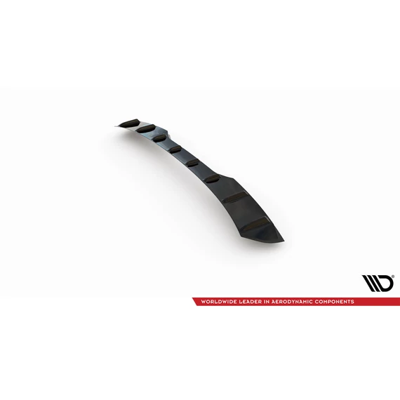 The extension of the rear window Honda Civic Type-R Mk 11