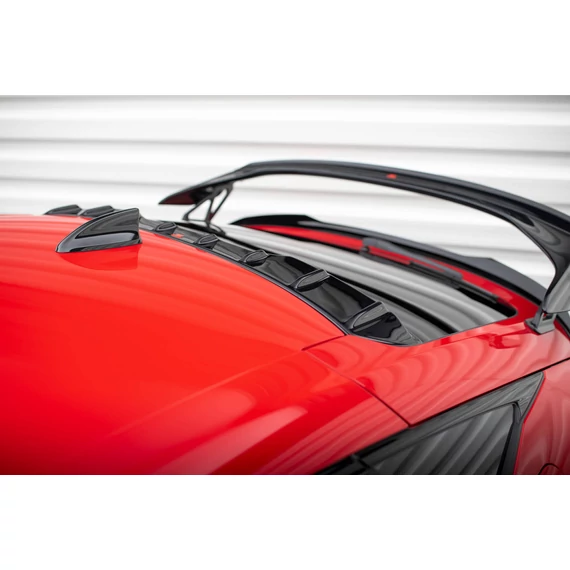 The extension of the rear window Honda Civic Type-R Mk 11