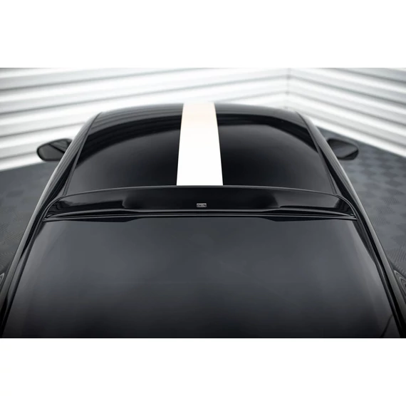 The extension of the rear window Porsche 911 992 GT3