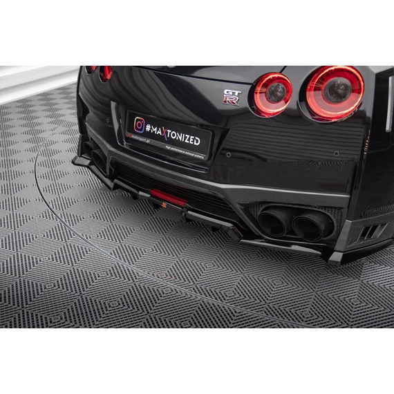 Központi Hátsó Splitter (with vertical bars) Nissan GTR R35 Facelift