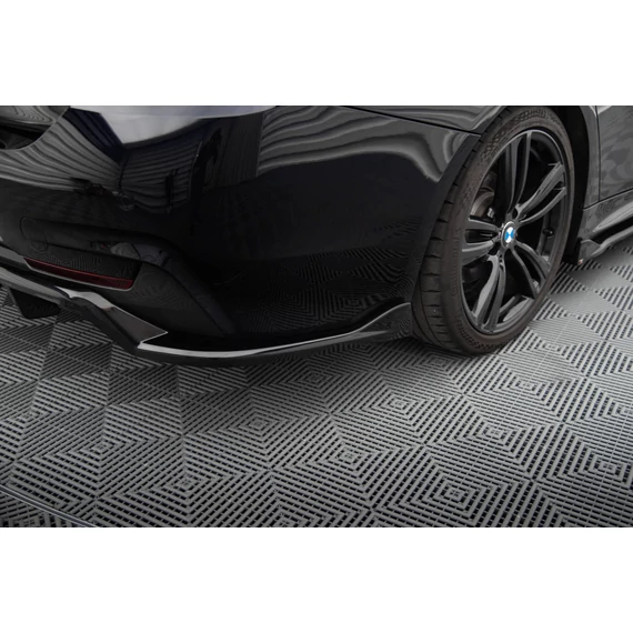 Központi Hátsó Splitter (with vertical bars) BMW 4 Gran Coupe M-Pack F36