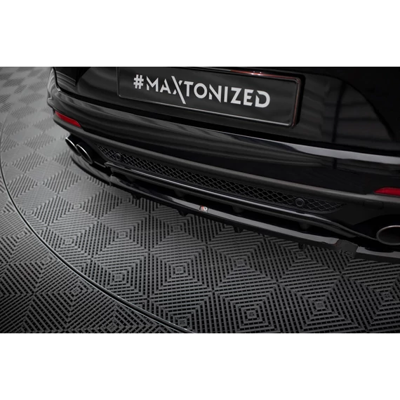 Központi Hátsó Splitter (with vertical bars) Alfa Romeo Stelvio Quadrifoglio Mk1