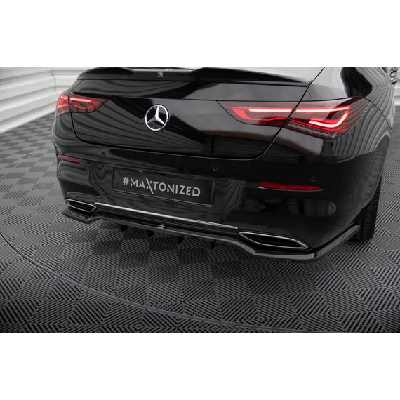 Központi Hátsó Splitter (with vertical bars) Mercedes-Benz CLA Coupe C118